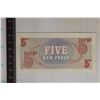 Image 2 : BRITISH ARMED FORCES 6TH SERIES 5 NEW PENCE CRISP