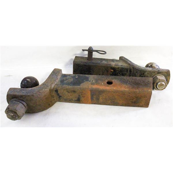 2 HITCH RECIEVERS (1-1/2" BALL & 1-2 5/16" BALL)
