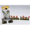 Image 1 : LEMAX SPOOKY TOWN LOT OF 4 GATES & FENCES