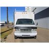 Image 2 : 2002 FORD E-450 CUBEVAN