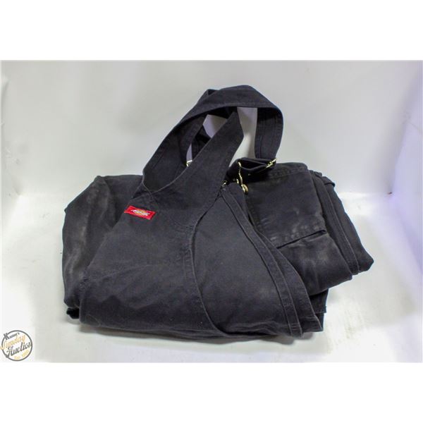 BLACK DICKIES COVER-ALLS 42 X 30L