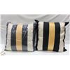 Image 1 : PAIR OF BRAND NEW SHOWHOME PILLOWS