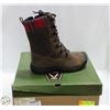 Image 1 : FREIGHT CLAIM: KEEN GRETA TALL BOOT WOMEN'S 9.5 CH
