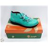 Image 1 : FREIGHT CLAIM: JUNGLA BOVPELO EMERALD SIZE 37