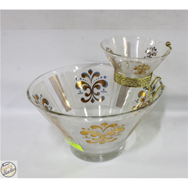 VINTAGE ANCHOR HOCKING FLEUR DE LIS CHIP &
