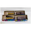 Image 1 : 4 ROUNDHOUSE HO TRAIN CARS IN BOX
