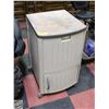 Image 1 : SUNCAST ROLLING OUTDOOR COOLER + UNDER