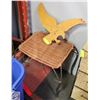 Image 1 : EAGLE SHAPED WOODEN CLOCK AND WICKER