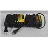 Image 1 : 2 DEWALT CHARGERS