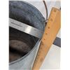 Image 4 : VINTAGE GALVANIZED 5 GALLON BUCKET