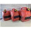 Image 1 : GAS CANS