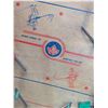 Image 2 : VINTAGE TABLE TOP HOCKEY GAME by MUNRO