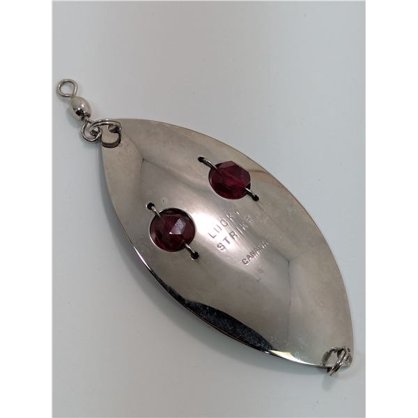 VINTAGE LUCKY STRIKE FISHING LURE