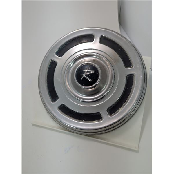 VINTAGE "DOG DISH" AMC RAMBLER HUBCAP