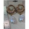 Image 2 : BAROQUE PEARL 2" LONG PIERCED EARRINGS