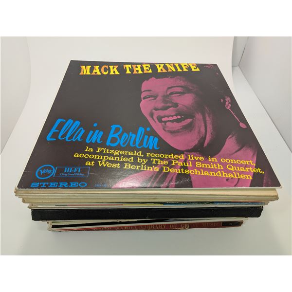 STACK OF*25*EASY LISTENING RECORDS