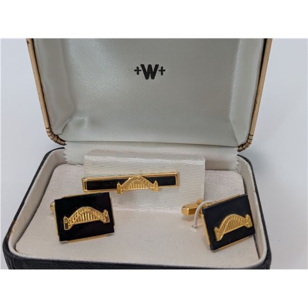 SIDNEY AUSTRALIA BRIDGE MOTIF CUFFLINKS & TIE CLIP