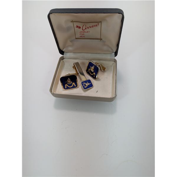 SCOTTISH LAS M MOTIF CUFFLINKS & TIE CLIP