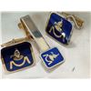 Image 2 : SCOTTISH LAS M MOTIF CUFFLINKS & TIE CLIP