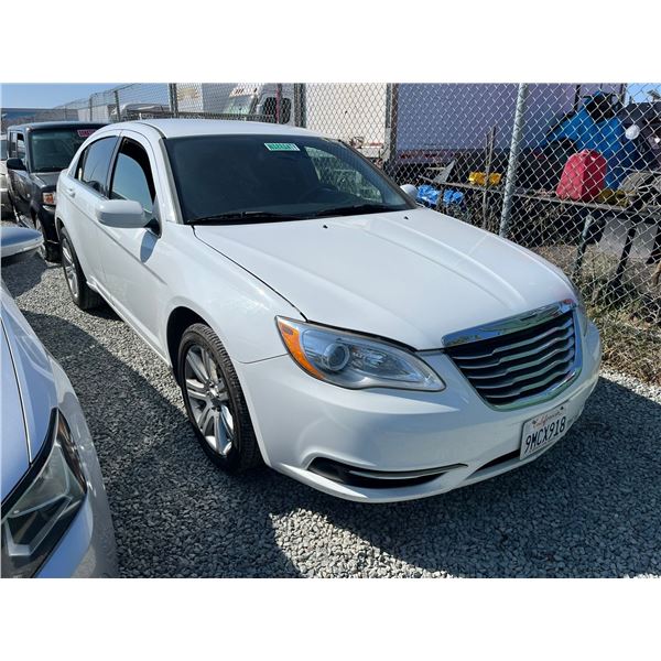 CHRYSLER 200 2013 T