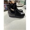 Image 1 : MK boots youth size 3