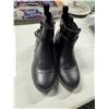 Image 2 : MK boots youth size 3