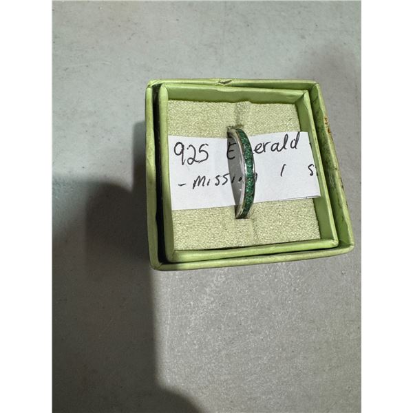 Emerald ring missing stone 925