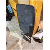 Image 1 : Folding table