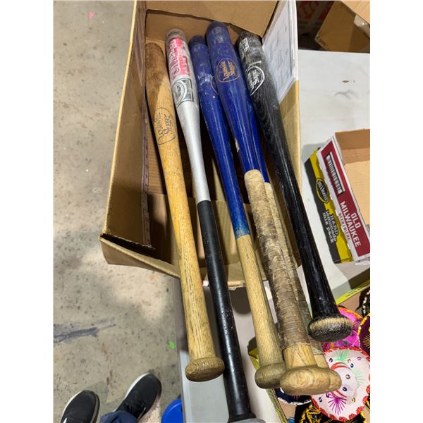 Louisville slugger bats