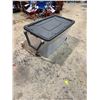 Image 1 : Storage bin