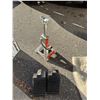 Image 1 : Jackstand and wheel chocks