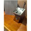Image 1 : Heinkle knife block