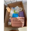 Image 1 : Healthcare items