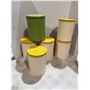 Image 1 : Tins