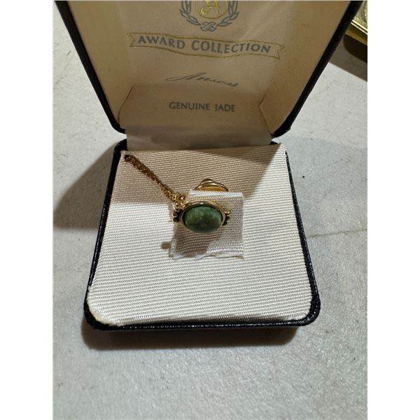 Jade tie pin