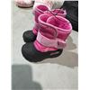 Image 1 : NWT boots size 5 toddler