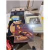 Image 1 : Records, the nylons, Willie Nelson, Eddie Rabbitt, etc.
