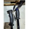 Image 2 : Trekking one handle needs repair
