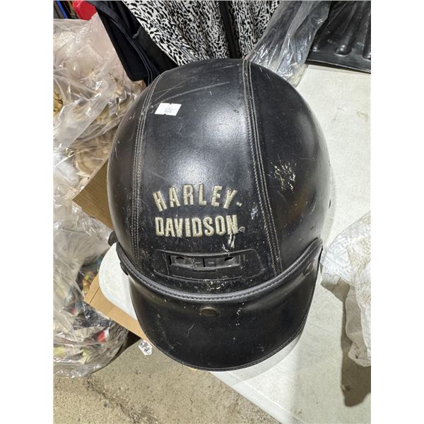 Harley Davidson helmet size not shown