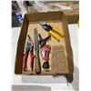 Image 1 : Assorted tools