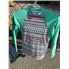 Image 1 : Dakine, medium shirt