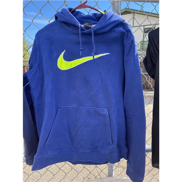 Nike hoodie size large