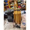 Image 1 : Garden tools