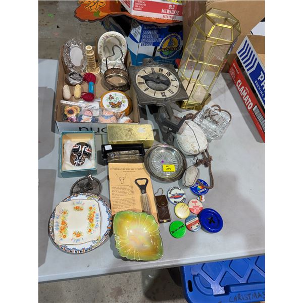 A sort of collectibles
