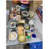 Image 1 : A sort of collectibles