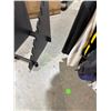 Image 1 : Display stand