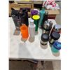Image 1 : Thermoses and water bottles, etc.