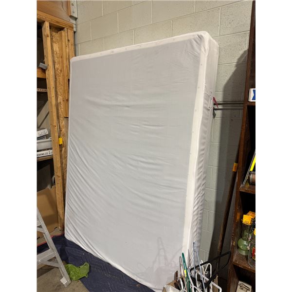 Queen size boxspring