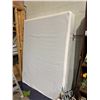 Image 1 : Queen size boxspring