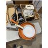 Image 1 : Kitchen items